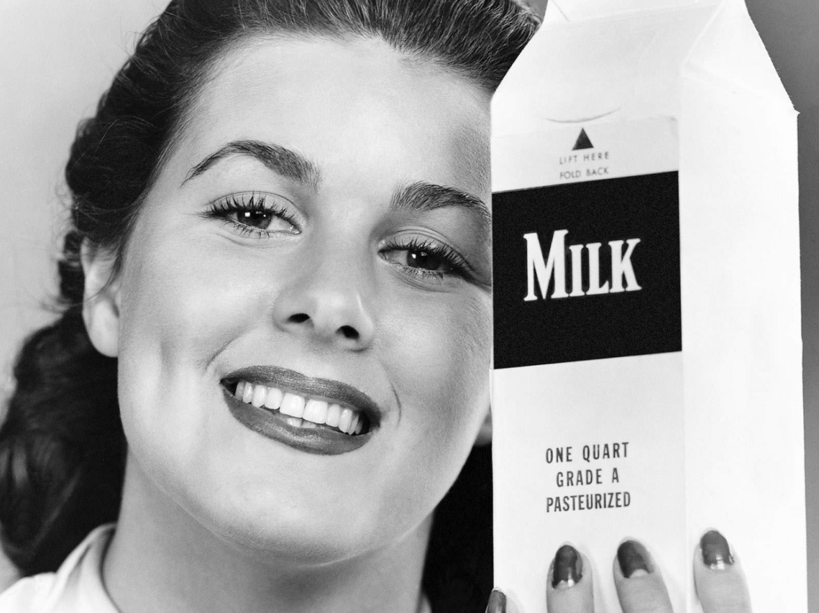 26882-retro-wallpaper-black-and-white-hawaii-dermatology_1280x720